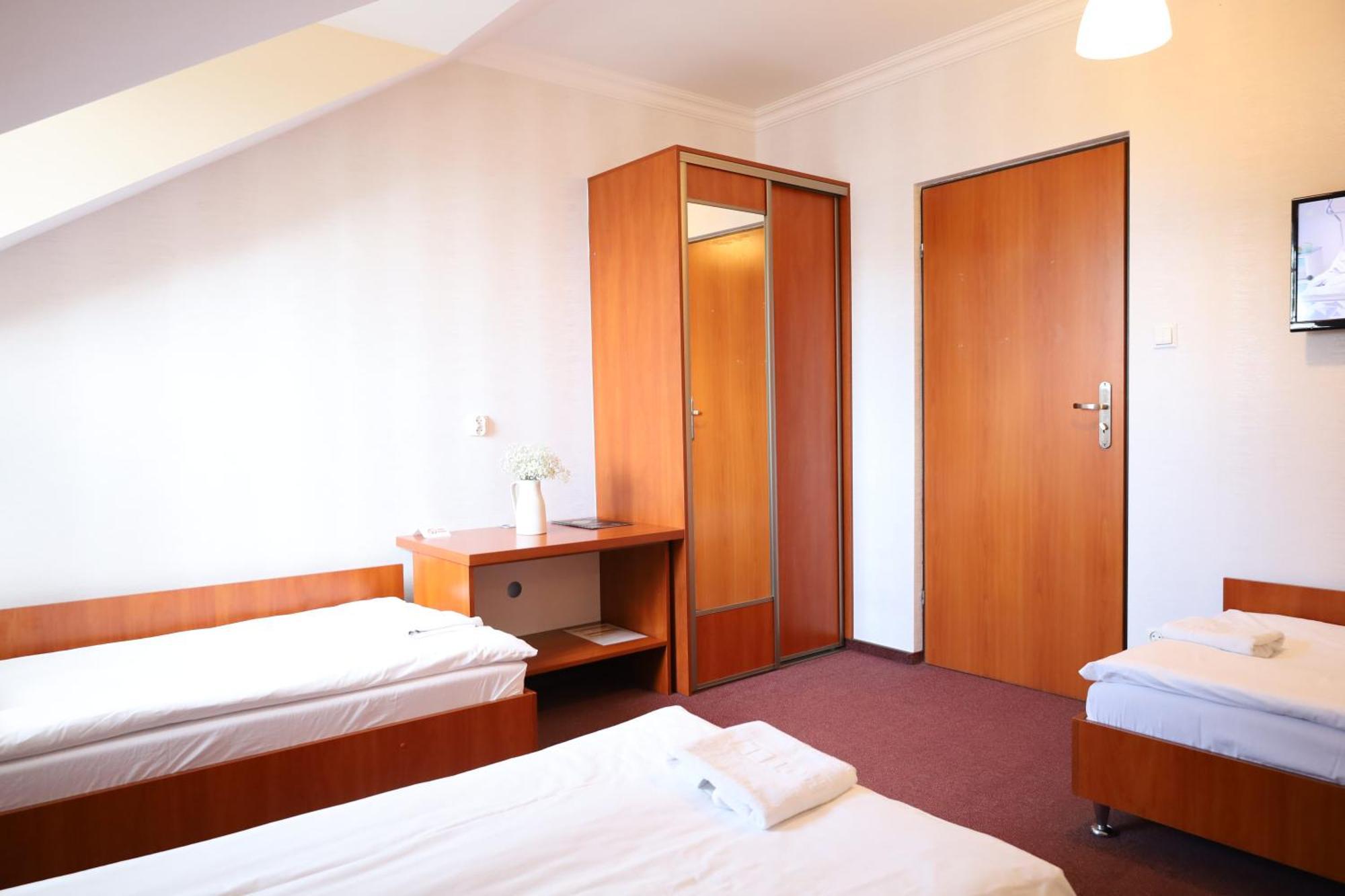 Zakarczmie Stokrotka Bed & Breakfast *