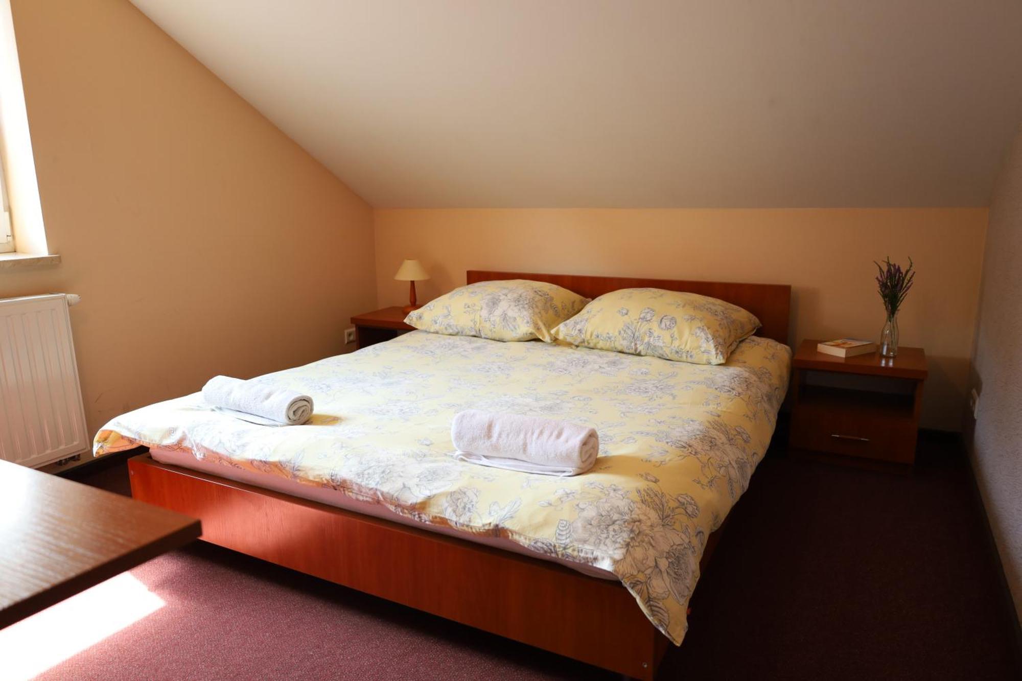 Zakarczmie Stokrotka Bed & Breakfast