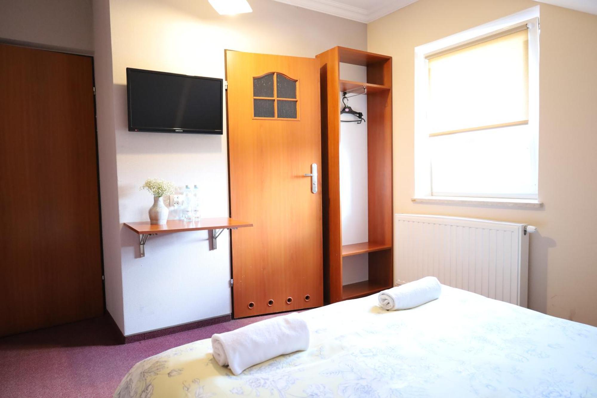 Bed & Breakfast Zakarczmie Stokrotka *