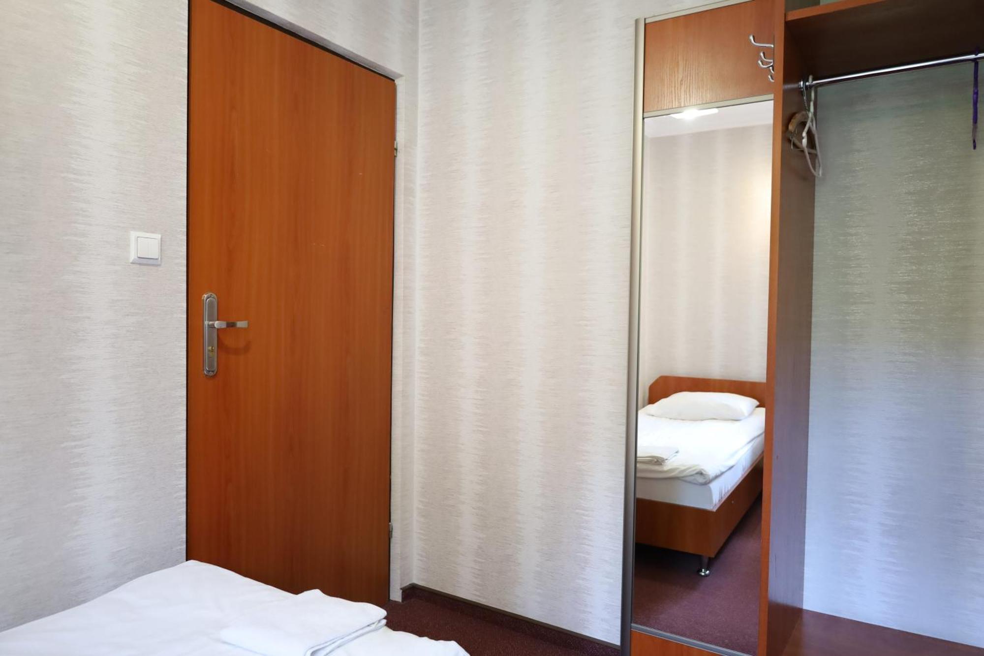 Zakarczmie Stokrotka Bed & Breakfast